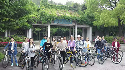 午夜影院福利社外出活動