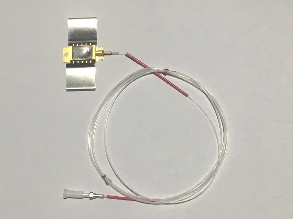 5G先行者二六集團高意通訊在午夜影院福利社訂購光纖瑕疵視覺檢測設備